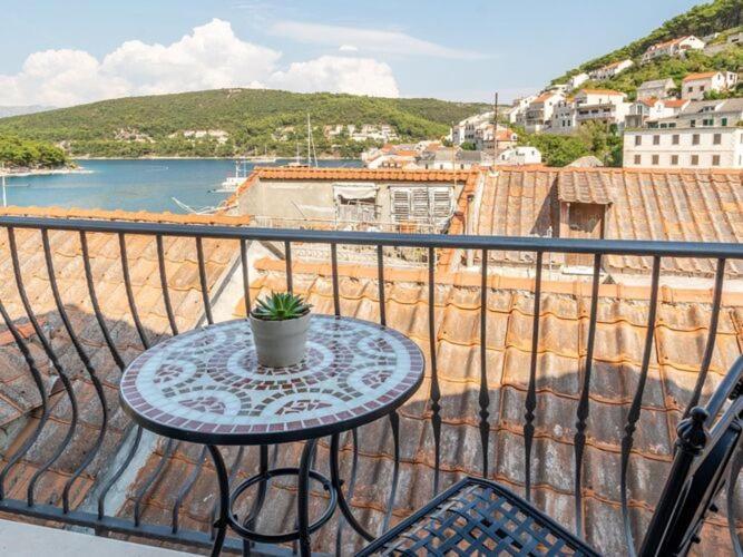 Apartment Sonja - Two Bedroom With Balcony And Garden View A3 2 St